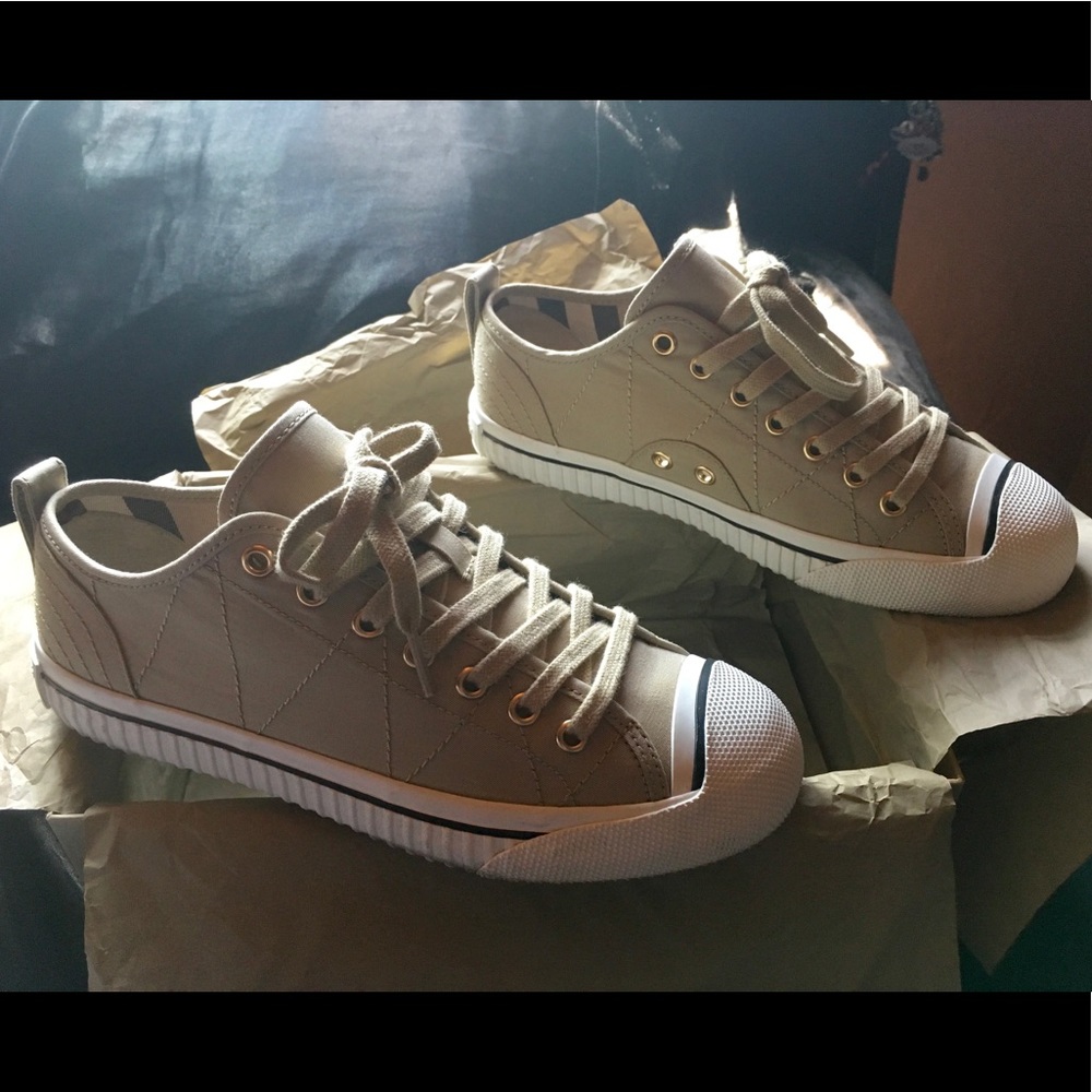 Burberry sneakers